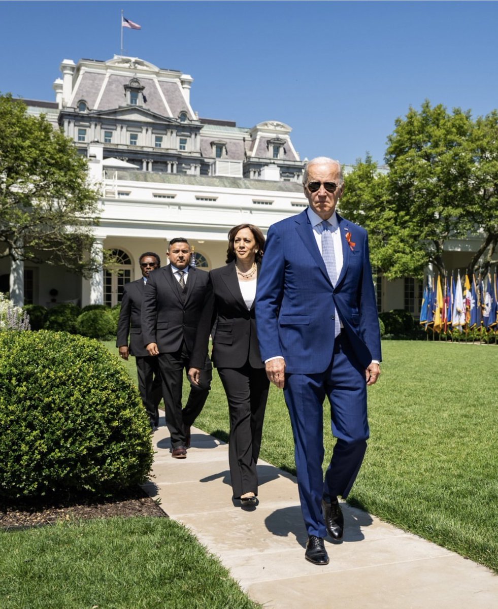 <a href="/joncoopertweets/">Jon Cooper 🇺🇸</a> Vote for blue 💙💙💙💙💙💙💙💙💙💙