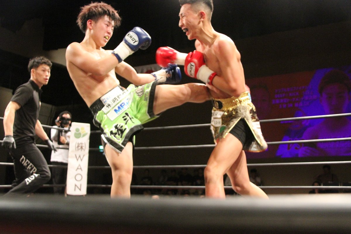 fightersspirits's tweet photo. トリプルセミファイナル1 DEEP☆KICK-51kg王座決定トーナメント準決勝 3分3R 延長1R
×JIN(楠誠会館)
〇KING陸斗(ROYAL KINGS)
#キックボクシング #キックボクシング大会 #DEEPKICK67 #DEEP_KICK67 #DEEP_KICK_67 #DEEPKICK #DEEP_KICK #ディープキック #ディープキック67 https://t.co/pl49eUIVcd