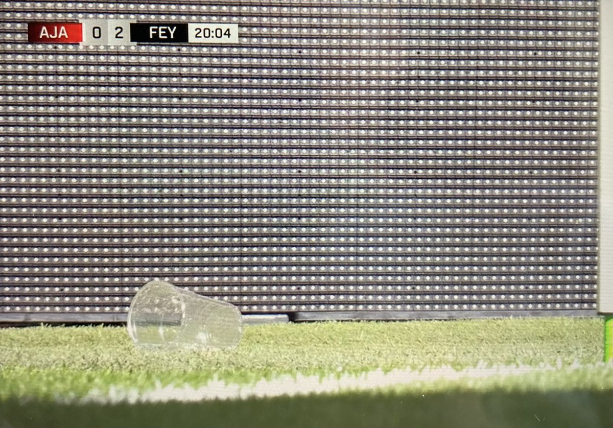 Ajax heeft in ieder geval de beker

#AjaFey