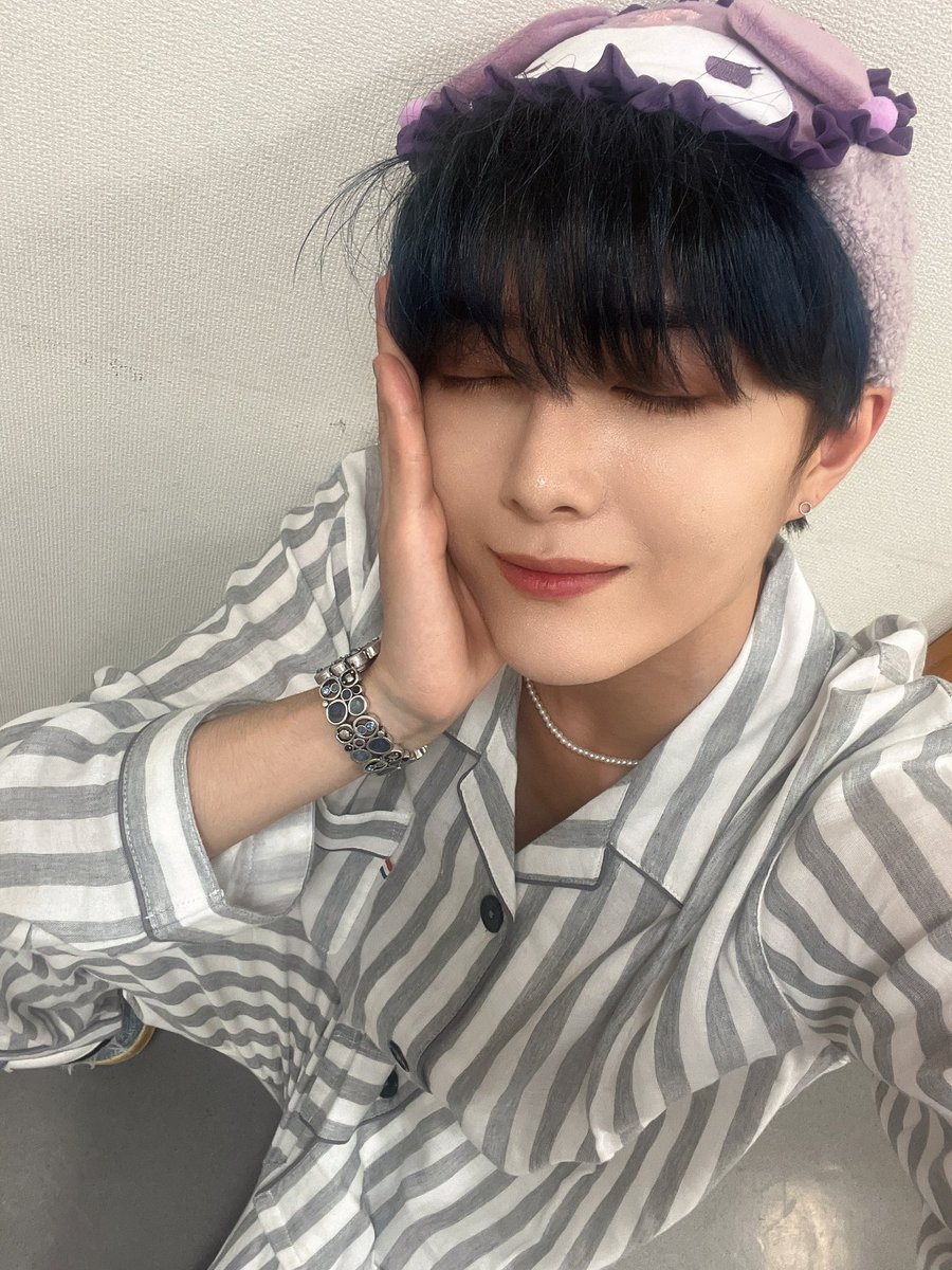 NINE_i_Firstone's tweet image. [#반]

아이닌들 좋은 추억많이 만들어줘서 고마워용! 즐거웠어요 😆 사룽해애

#NINEi #나인아이 
#NEW_MIND #Turn_it_off #NINEi_Turn_it_off 
#NINEi_in_JAPAN #OSAKA