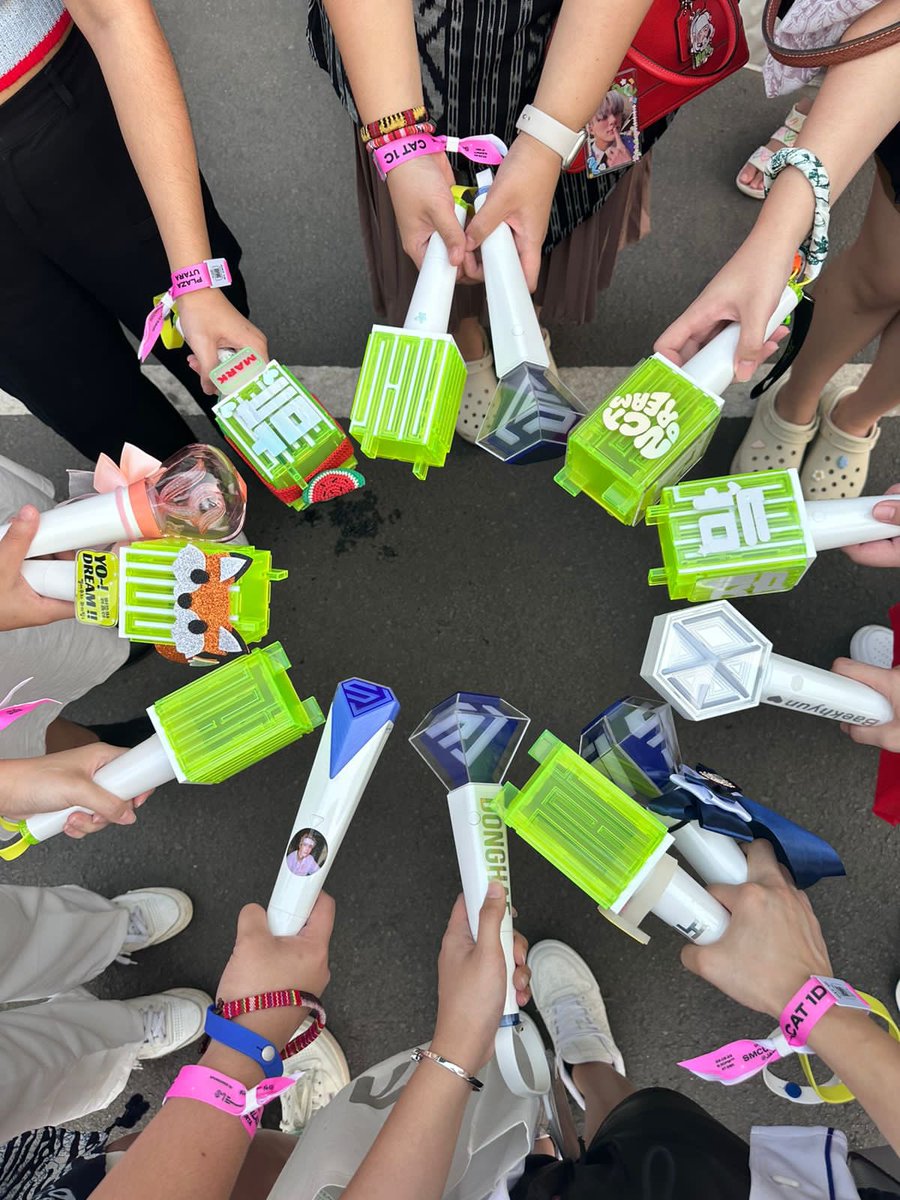 allforkjw's tweet image. new core memory unlocked 📸✨
had sooo much fun last night! thank you so much smtown 🥺💖

#SMTOWNJAKARTA2023 #SMTOWN_LIVE_2023_JAKARTA #SMCU_PALACE #SMTOWNLIVE #PINKBLOOD_IN_INDONESIA