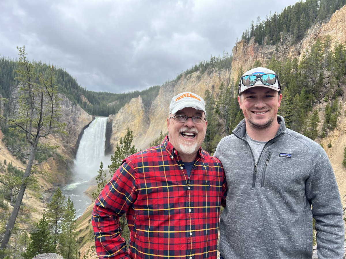 PopPop012018's tweet photo. What could possibly be better than sharing @YellowstoneNPS with your son. Truly a bucket list must see opportunity to turn your Moments into Magical Memories. #BestThingsInLifeNotThingsButExperiences https://t.co/PuYIegLi0w