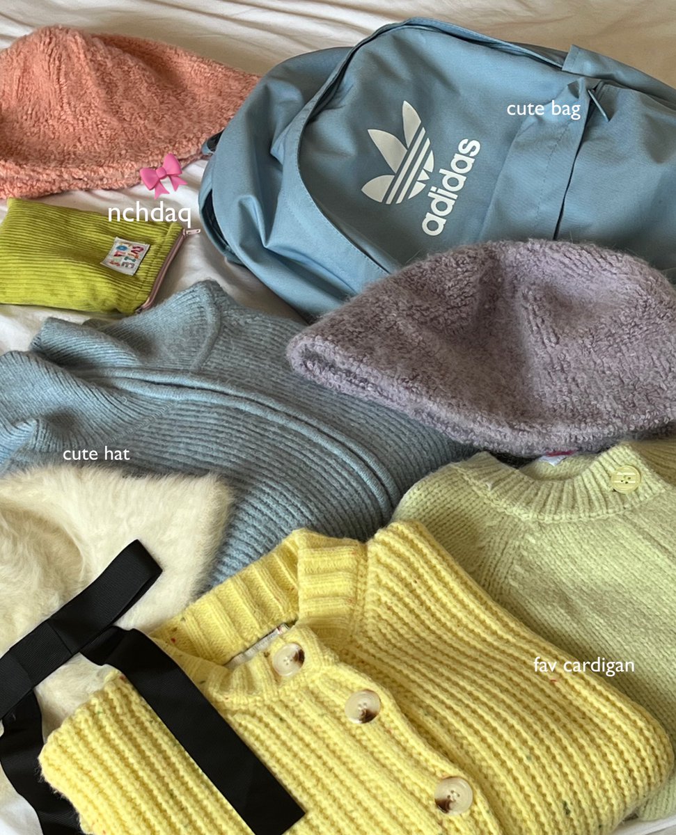 my travel stuff /✿ ˙ᘧ ͜ ˙  
รวมพิกัดเสื้อคลุม cardigan หมวก เป้และของที่พกมาตปทด้วยแล้วรู้สึกว่าได้ใช้จริง แล้วใช้ดีอะ ไม่แพง สีน่ารักด้วย🌷🍐🧸🚎