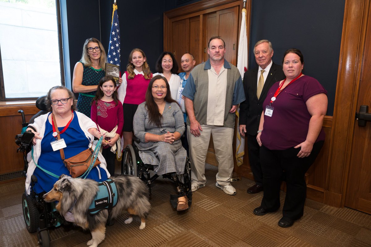 An epic moment - @USThalidomide survivor Bryan Dean shared his story with Illinois Senators Duckworth & Durbin & they really listened. After 60+ years of the US denying the existence of scores of #thalidomide victims, Senator Durbin said: 'I'll be happy to look into this.' YES!