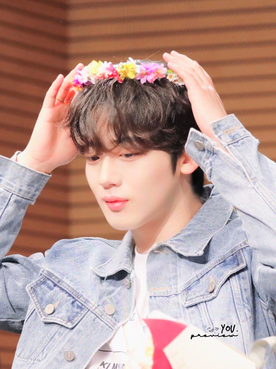 yohan_you_'s tweet photo. 230924 프리뷰

예뻐라💐

#김요한 #WEi #KIMYOHAN #YOHAN #ヨハン https://t.co/E61oaUSQxw