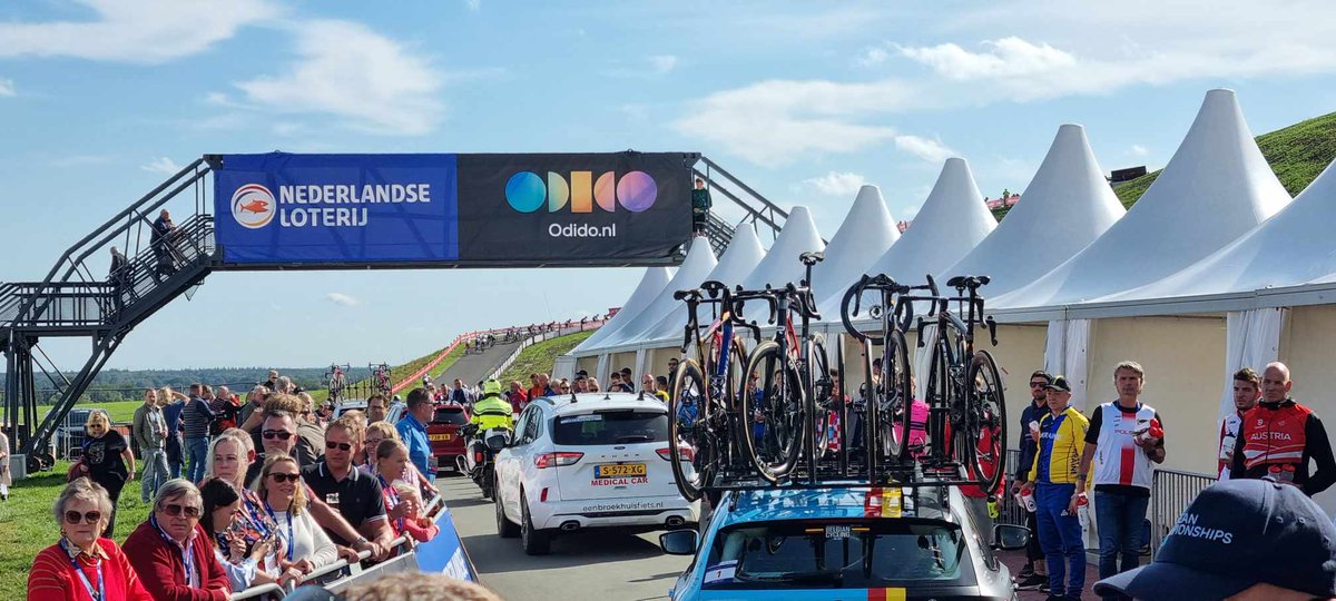 benko72's tweet photo. 1 áthaladás 👀🚲 #esbringa https://t.co/4dh5IOpgzG
