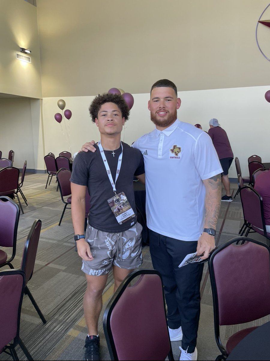 elijahknot's tweet image. I had a great game day visit yesterday @TXSTATEFOOTBALL thank you @CoachMart1nez @dru_sawyer for the invite and hospitality, Congrats on the big win! @26Int_Hit @GJKinne @CoachCoreyH @donnieyantis @RecruitPCA