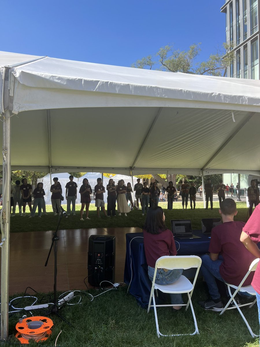 Chuseok has officially started!! Come join us at Weiser Hall! We have free food samples, activites, and crafts for all ages! We will be here until 4pm.
#umichuseok #umichncks #namcenter #NamCenterforKoreanStudies #KoreanStudies
#한국학센터 <a href="/iiumich/">U-M International Institute</a> <a href="/umichLSA/">U-M College of LSA</a>