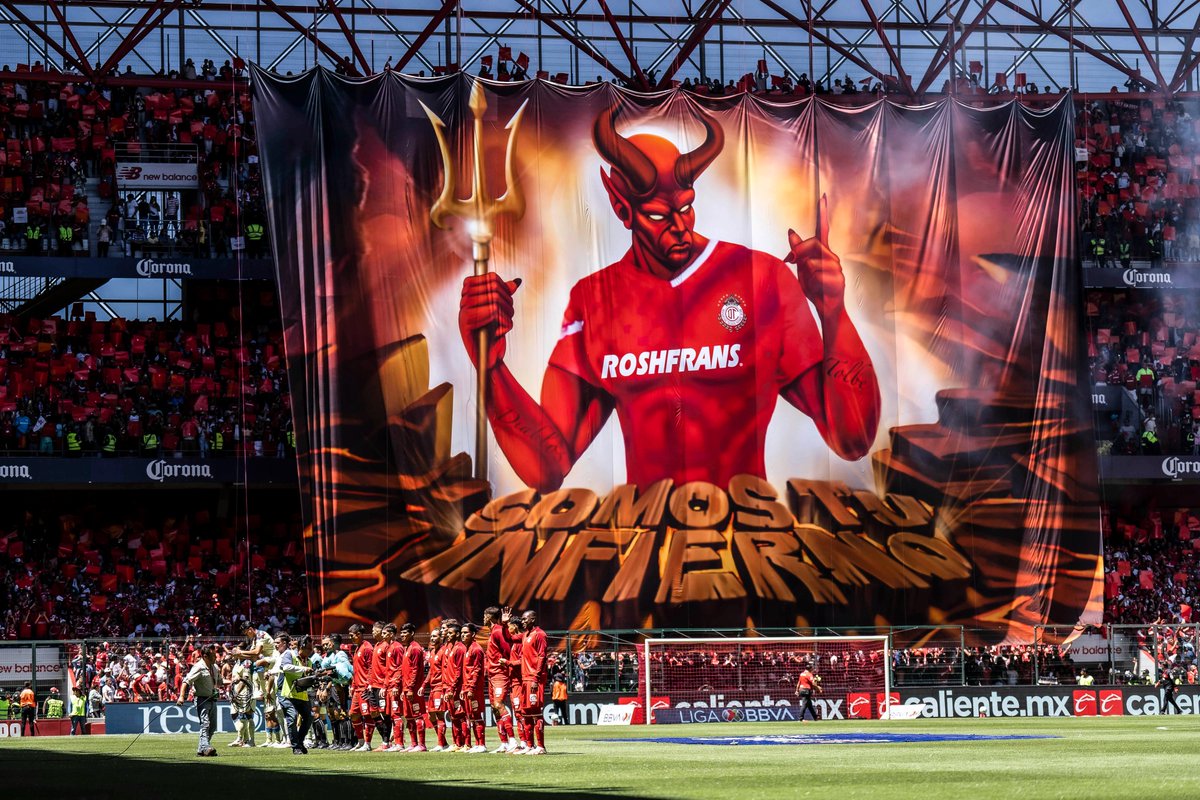 TolucaFC's tweet photo. 🔱👹 𝙎𝙞𝙢𝙥𝙡𝙚𝙢𝙚𝙣𝙩𝙚 𝙚𝙨𝙥𝙚𝙘𝙩𝙖𝙘𝙪𝙡𝙖𝙧. 
 
#NuestroViaje | #TuMismaSangre https://t.co/fhH6mwmTlU