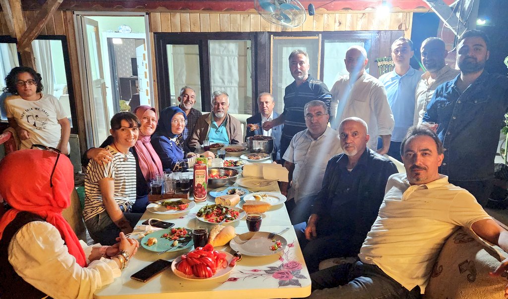 BAVDER sempozyumundan sonra @ZGulabi Ankara'ya gelen KHK Platformları temsilcilerini bağ evinde misafir etti.
@Turkiye_KHK @khktelevizyonu 
@BavderD