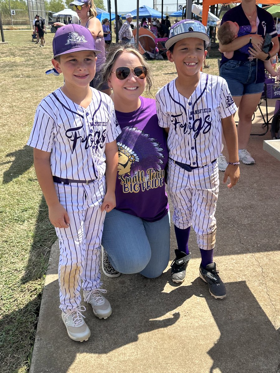 I love when my former students keep in contact with me and still ask me to attend their ball games!! 💜 #AlvaradoExcellence