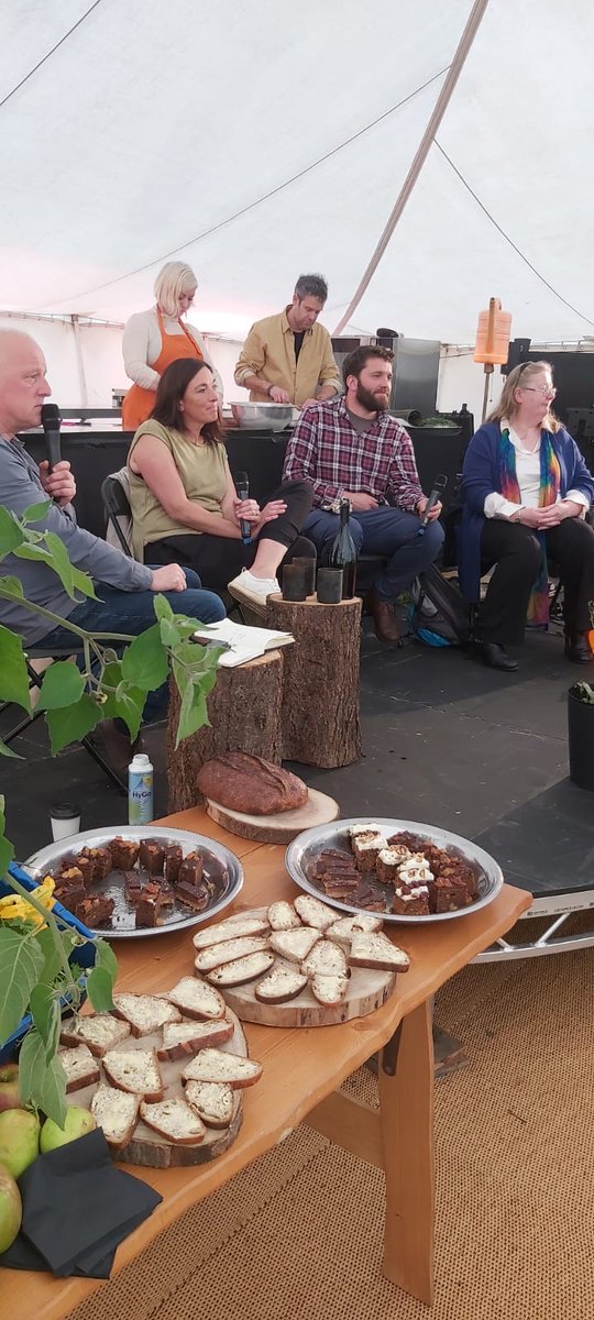 Amazing food from @sarahseagul made with flour from Oak forest mills, while @BreadmanWLKG curated a great chat on real bread and Irish grain @RealBreadIRL @IMMAIreland #seagullbakery #oakforestmills #breadmanwalking