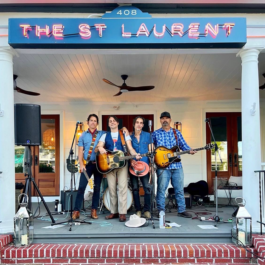 “I get by with a little help from my friends.” ☮️

9.30.23 | Asbury Park’s 7th Annual PorchFest

#AsburyParkPorchFest