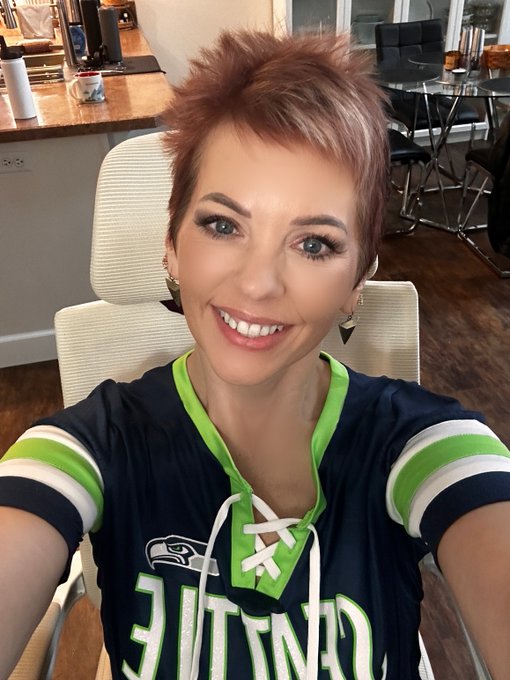 Happy @Seahawks Sunday!!! Lets goooooooo! Who is your team? Comment below! https://t.co/NrQFL9gsjp<a class="tags" target="_blank" title="On Twitter" href="/?out=eyJ0eXAiOiJKV1QiLCJhbGciOiJIUzUxMiJ9.eyJpYXQiOjE3MjI3NTk4MjUsImlzcyI6InR3cG9ybnN0YXJzLmNvbSIsIm5iZiI6MTcyMjc1OTgyNSwiZXhwIjoxNzU0Mjk1ODI1LCJyZWRpcmVjdF91cmwiOiJodHRwczovL3R3aXR0ZXIuY29tL1NlYWhhd2tzIn0.QX4PdNlVqx106TQ3C8u4_NVB8ScQnSX2mewknYw5touCO8xvEkiJHdUUGe-HvykYF7k_SZjqLuao2zmgby5RcQ">@Seahawks</a><a href="/tag/x3show"class="tags"><span>#x3show</span></a><a href="/tag/rubylynne"class="tags"><span>#rubylynne</span></a>