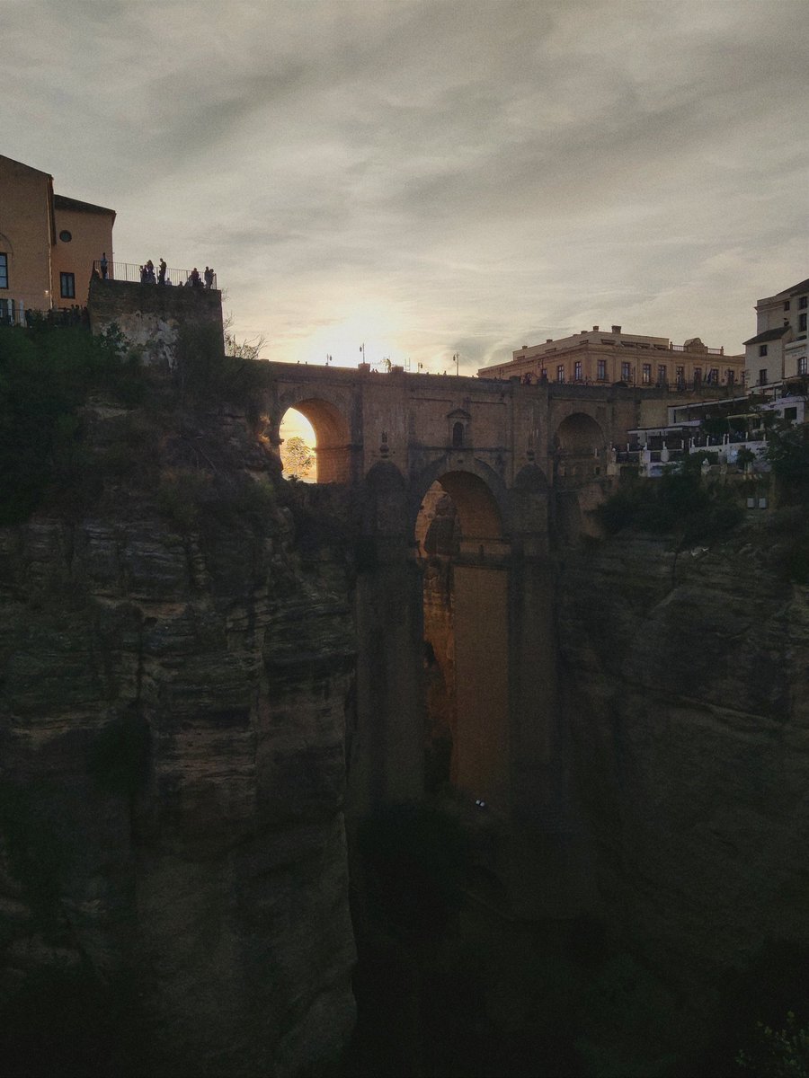 5MAKY5's tweet photo. RONDA, más bonita de lo que me imaginé. 😊
#ViajeExpress #Ronda #Andalucía https://t.co/0Fvb8BQERn