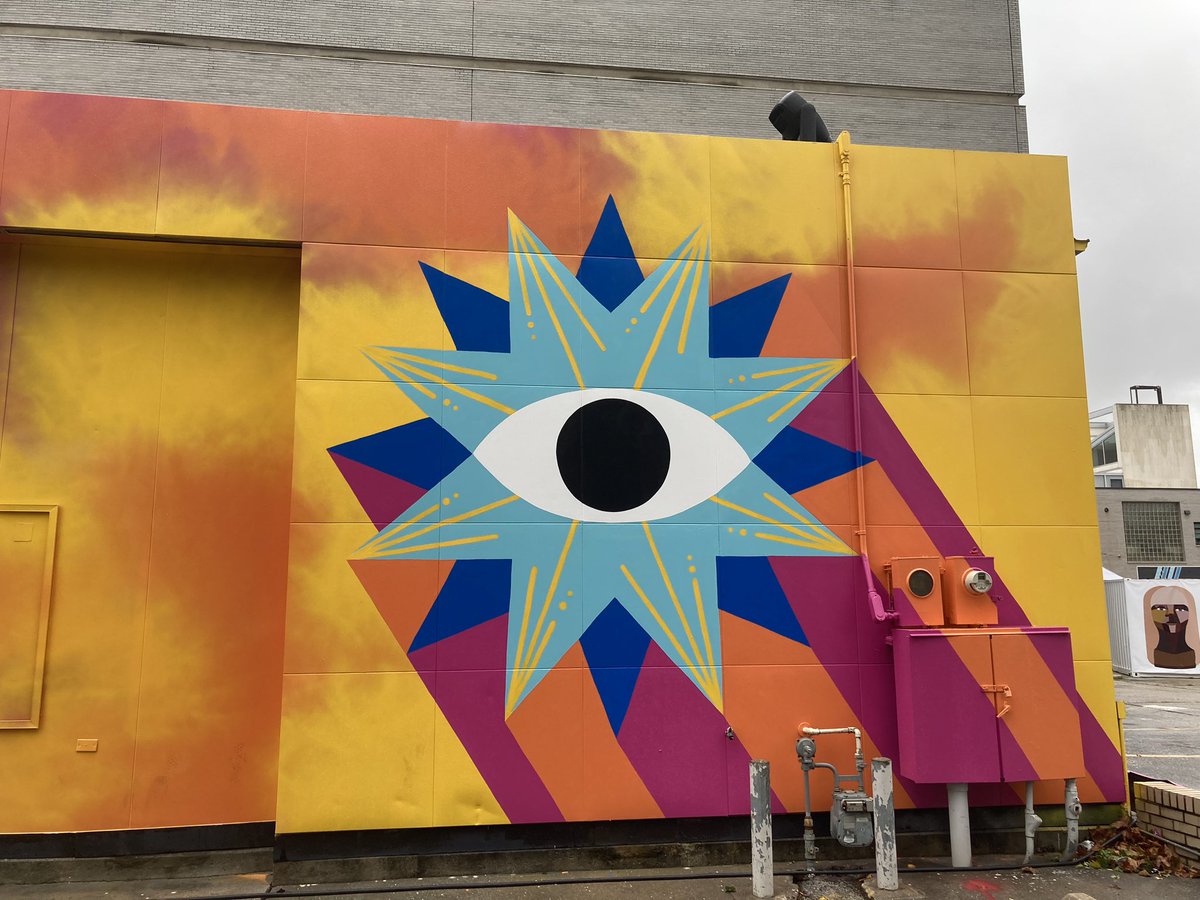 A little rain wasn’t going to keep me from #Artscape. While the weather never cooperates, the festival always shows Baltimore as its creative and quirky best.