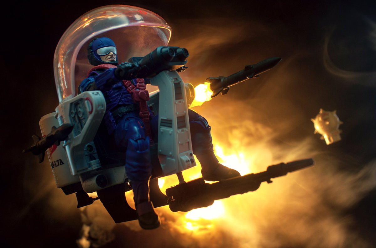 Happy Cobra Sunday everyone! CoooBRAaaa!!! #gijoe #cobra #cobrasunday #trubblebubble #flightpod #televiper #gijoeclassified #hasbro #toyphotography #practicalfx #explosions #sixinchjoes #actionfigures #rocket #toyart #arah #yesiamanadult