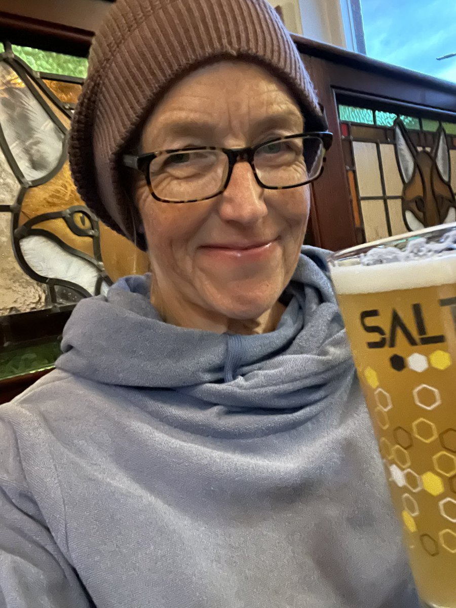 Raising a glass to all the Sunday runners whether you’re running for the love of it or to smash a race PB you’re awesome 👏🏼