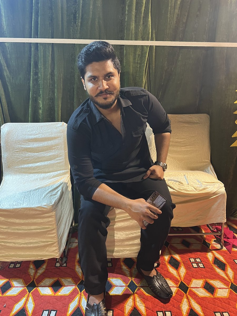 Queshahamad's tweet photo. Elegance in Tradition: Embracing heritage with style. 🖤🔥
#TimelessTradition #ClassicCharm #TimelessElegance #pathanlook #OOTD #black #kurta #fashion #style #TwitterX #NewPost https://t.co/FXLqmeGfiG