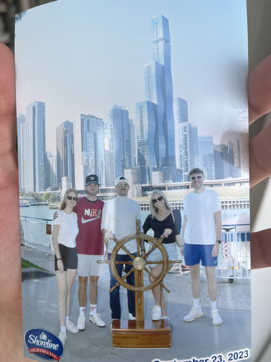 Pleasure seeing you guys in Chi. Safe travels back & I’m sure I’ll see y’all soon 🤝🏻  #5thwheel