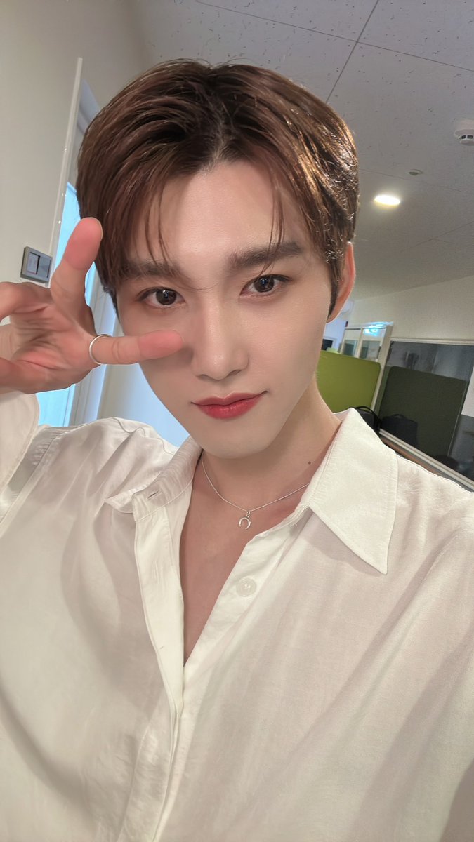 #슌
오늘 팬미팅도 잘 마무리 했다아~ 만나러 와주신 그리니 여러분 고마워요~즐겁게 마무리💚
잘자구 다음에 또 만나요오~😊

#XEED