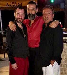 orcunsakarya's tweet photo. Çok üzgünüz çok! 😔 Çok sevdiğim meslektaşım, dostum ve canım Abim Tuncay Özçelik bu dünyaya veda etmiştir. Başta Metin Yazır Hocam ve ailesi olmak üzere tüm sevdiklerine, tango camiasına, kurucusu olduğu Tango Tek Ailesine baş sağlığı diliyorum… Allah rahmet eylesin. https://t.co/px9vG6Gvhm