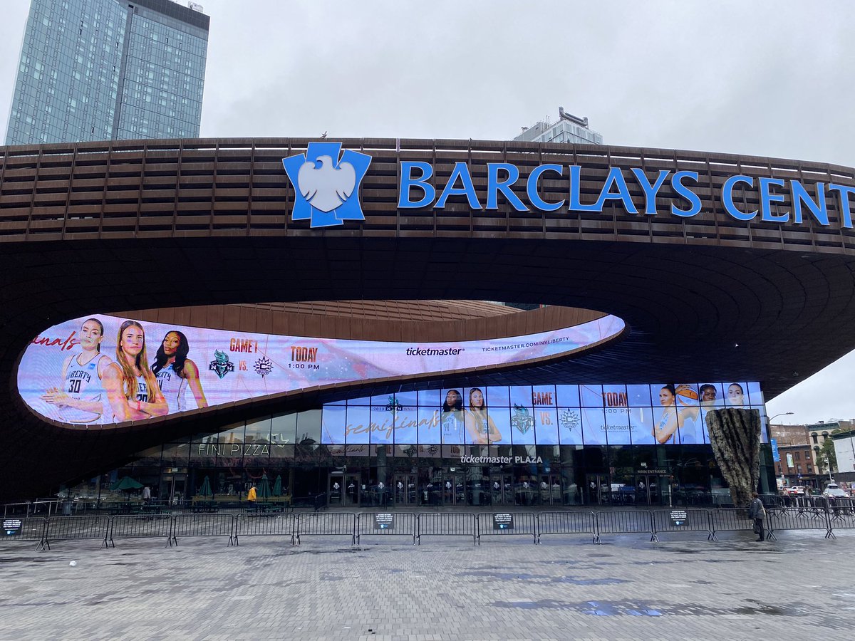 ClassicJpow's tweet photo. The calm before the figurative and literal storm today in Brooklyn. T-minus 2.5 hours until the 2023 #wnba semifinals kicks off. https://t.co/hcil6ktBm3