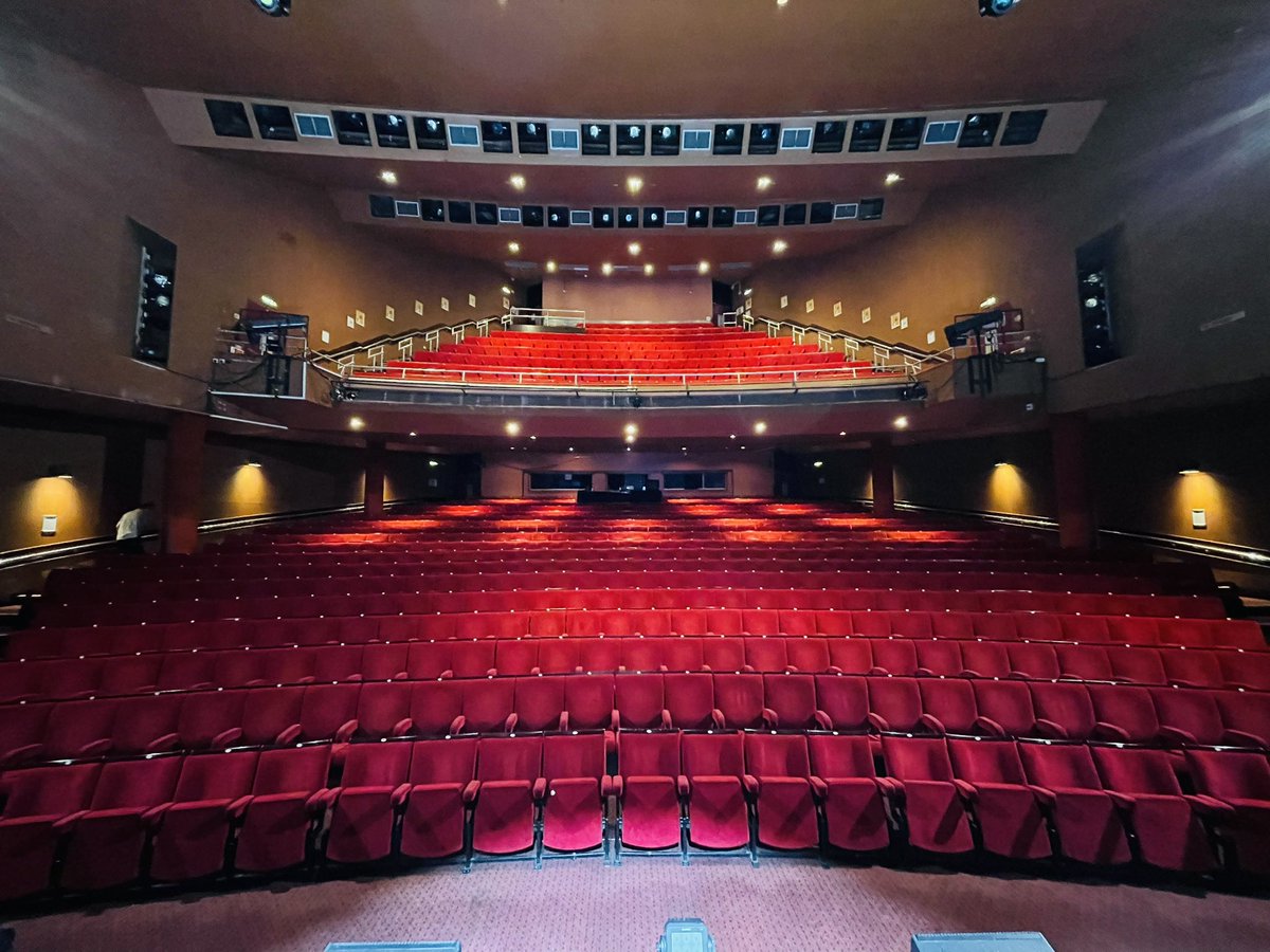 MartinJohnston7's tweet photo. Thank you @The_Churchill and its audiences for welcoming @TonyRockOpera so warmly and raucously. Your standing ovations at the end made for special times. Onwards to @EBTheatres and The Devonshire Park in particular. Be nice to 👀 you. https://t.co/1zG2xg9XBa
