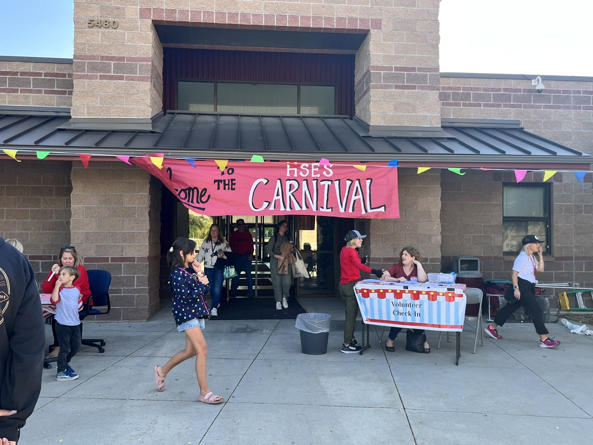 HSESCougars's tweet photo. Hidden Springs Carnival was a blast today! https://t.co/xstBmH6jWs