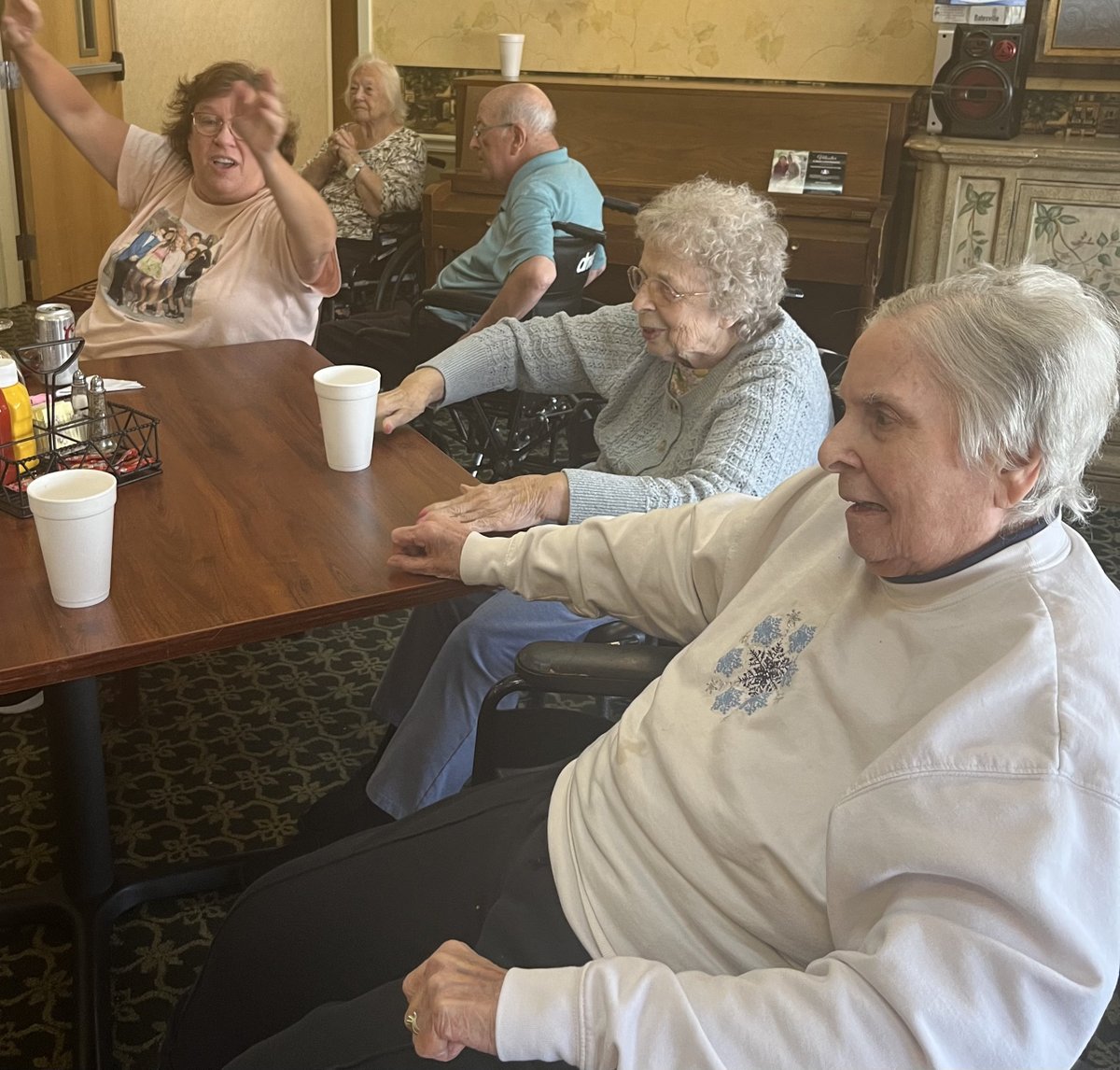 StAndrewsHC's tweet photo. A great time was had by all at happy hour! Thanks to Don Stegemiller for the music that got us out of our seats!
#happyhour #trilogyliving #seniorliving https://t.co/oGCaSdIG6Q