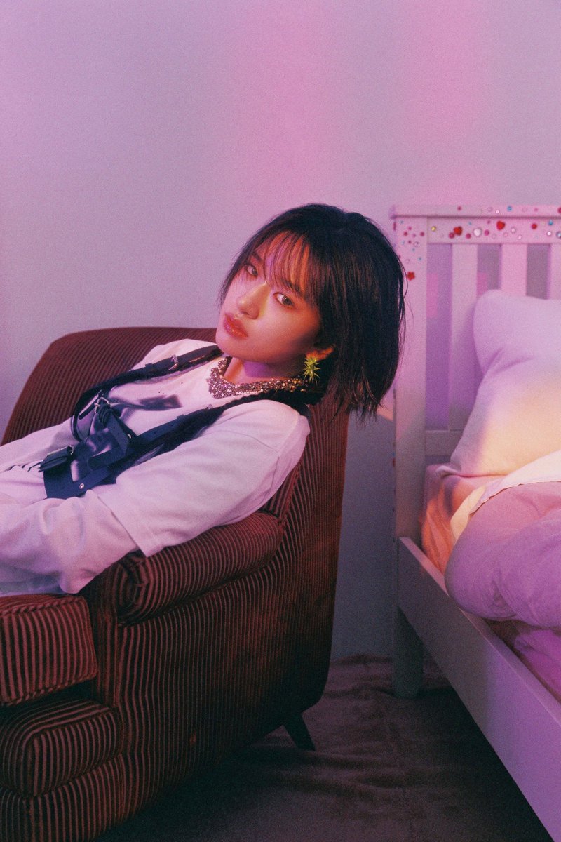 IVE YUJIN 유진 tweet media