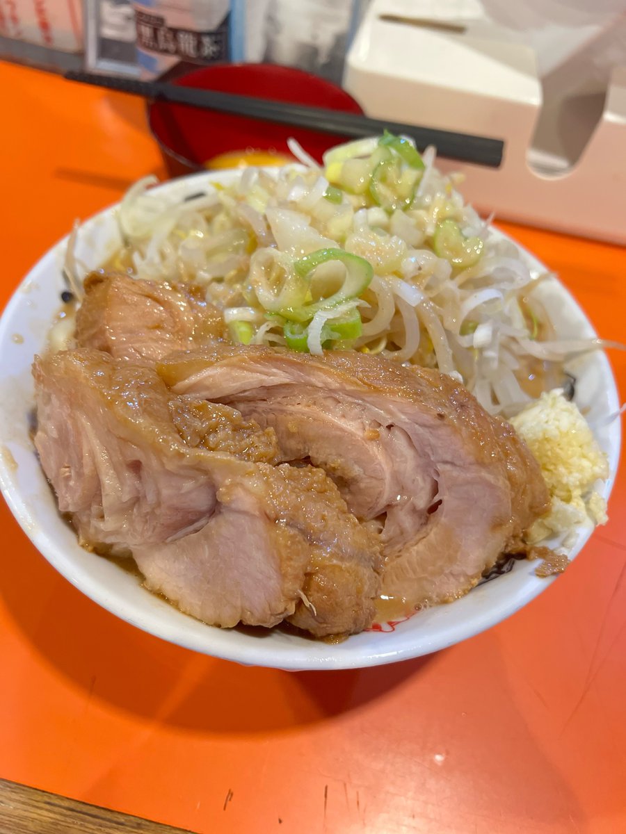 昨日食べたラーメンが超美味しかったけど、翌日身動きできないレベルのダメージ負ってる…