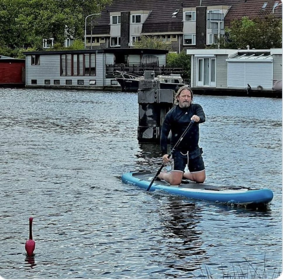 <a href="/BartThiebaut/">Bart</a> <a href="/whitebird2107/">PM21</a> <a href="/FeyenoordTM/">Feyenoord Transfermarkt</a> Sliding into the weekend like…