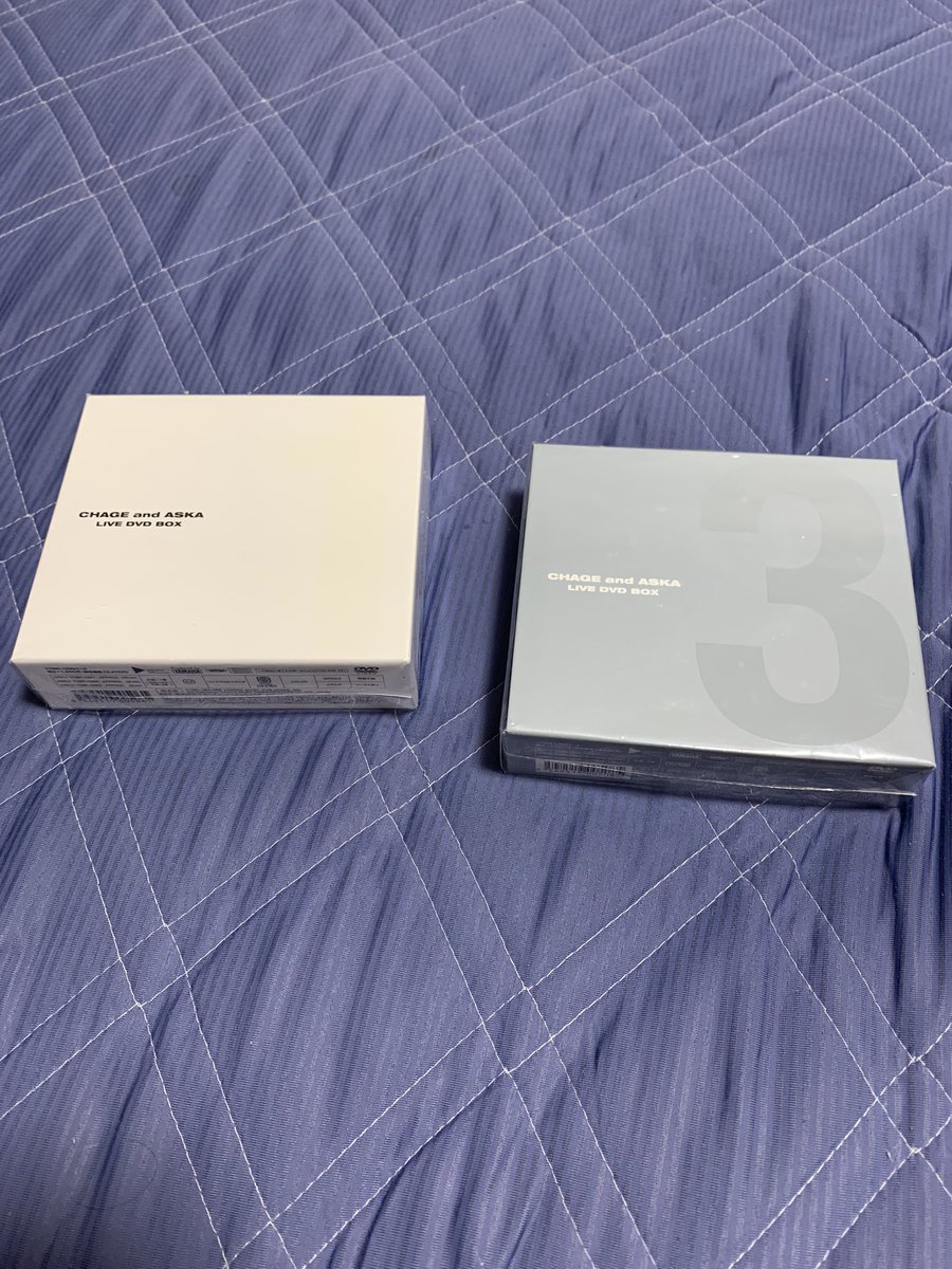 WmcWspuXSetHjmj's tweet image. 博多のHMVで
買いました！

BOX2も置いてあったけど、
夢の番人が完全収録じゃないから
それは買わなかった。

#チャゲアス #DVDBOX