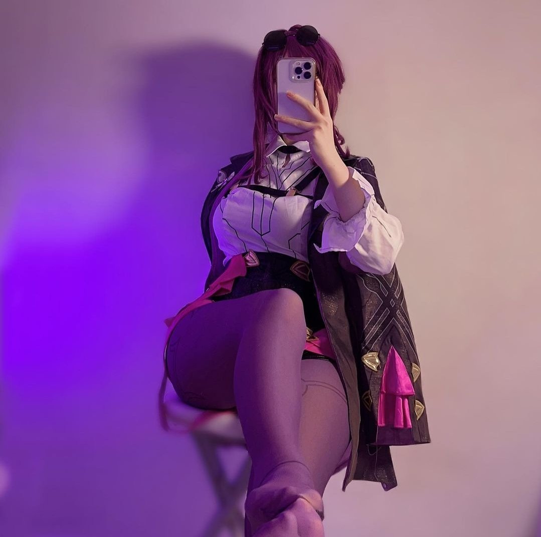 주인님 발 밑으로 다 기어서 와❤❤❤💋
#얼싸 #여왕 #능욕 #여깨 #야상극 #암퇘지 #섹트 #코스프레