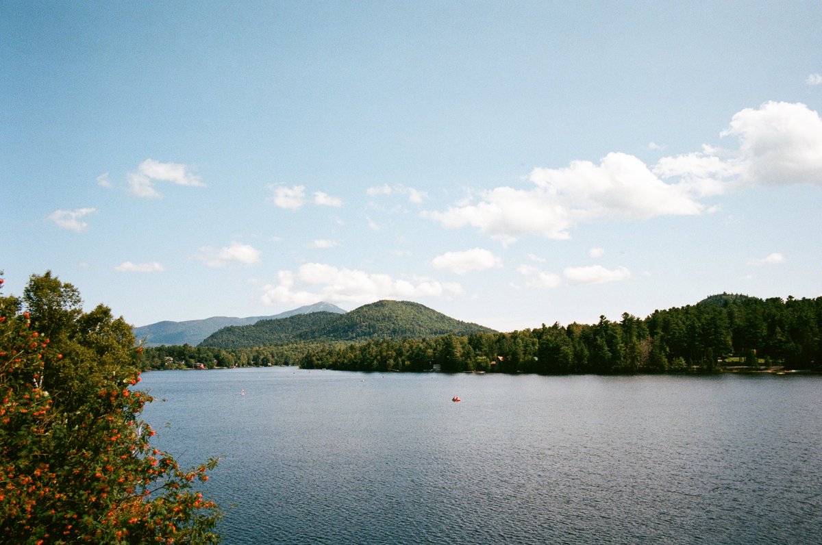 JetBlk's tweet photo. ๐Mirror Lake, Lake Placid
๐๏ธ Portra 400
๐ท Leica M6 + Summilux-M 28mm f/1.4 ASPH
#ChasingLeitz #LeicaCamera #Leica #LeicaM6 #Portra400 https://t.co/Gy6ATRPVER