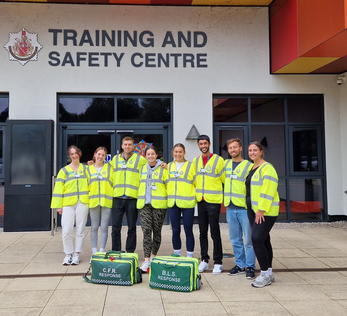 GM Community Resuscitation Team (@nwamb_jocrt) on Twitter photo Big congratulations to GMβs first cohort of student doctors from the <a href="/OfficialUoM/">The University of Manchester</a> They have spent the last 2 weekends training to become #communityfirstresponders with <a href="/NWAmbulance/">North West Ambulance Service</a>. Welcome to #teamnwas <a href="/UoMResponders/">UoMResponders</a> π<a href="/HeliScottpterDr/">Scott Beattie</a> Big congratulations to GMβs first cohort of student doctors from the <a href="/OfficialUoM/">The University of Manchester</a> They have spent the last 2 weekends training to become #communityfirstresponders with <a href="/NWAmbulance/">North West Ambulance Service</a>. Welcome to #teamnwas <a href="/UoMResponders/">UoMResponders</a> π<a href="/HeliScottpterDr/">Scott Beattie</a>