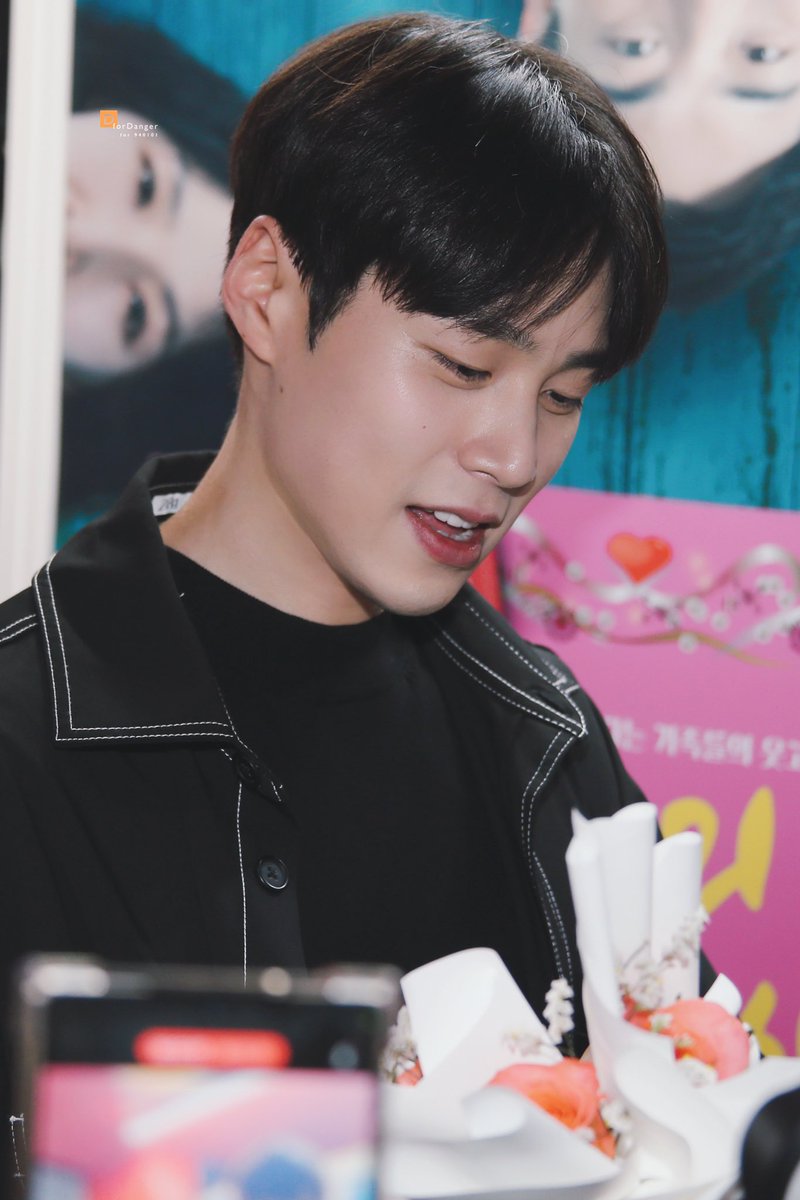 DforDanger0101's tweet photo. 230924
👋🏻

#동원 #이동원 #ドンウォン #동원짱짱 #LEEDONGWON #DONGWON #크나큰 
@KNKOfficial220 https://t.co/RDxZC0eAOS