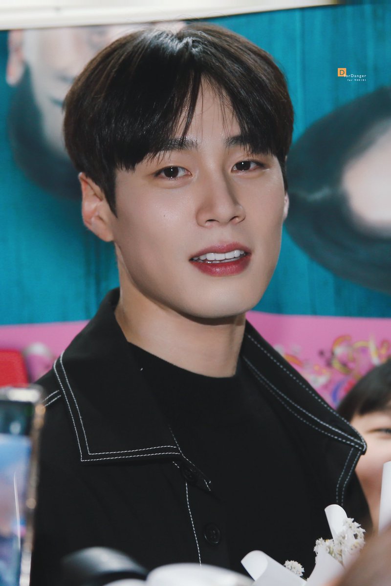 DforDanger0101's tweet photo. 230924
👋🏻

#동원 #이동원 #ドンウォン #동원짱짱 #LEEDONGWON #DONGWON #크나큰 
@KNKOfficial220 https://t.co/RDxZC0eAOS