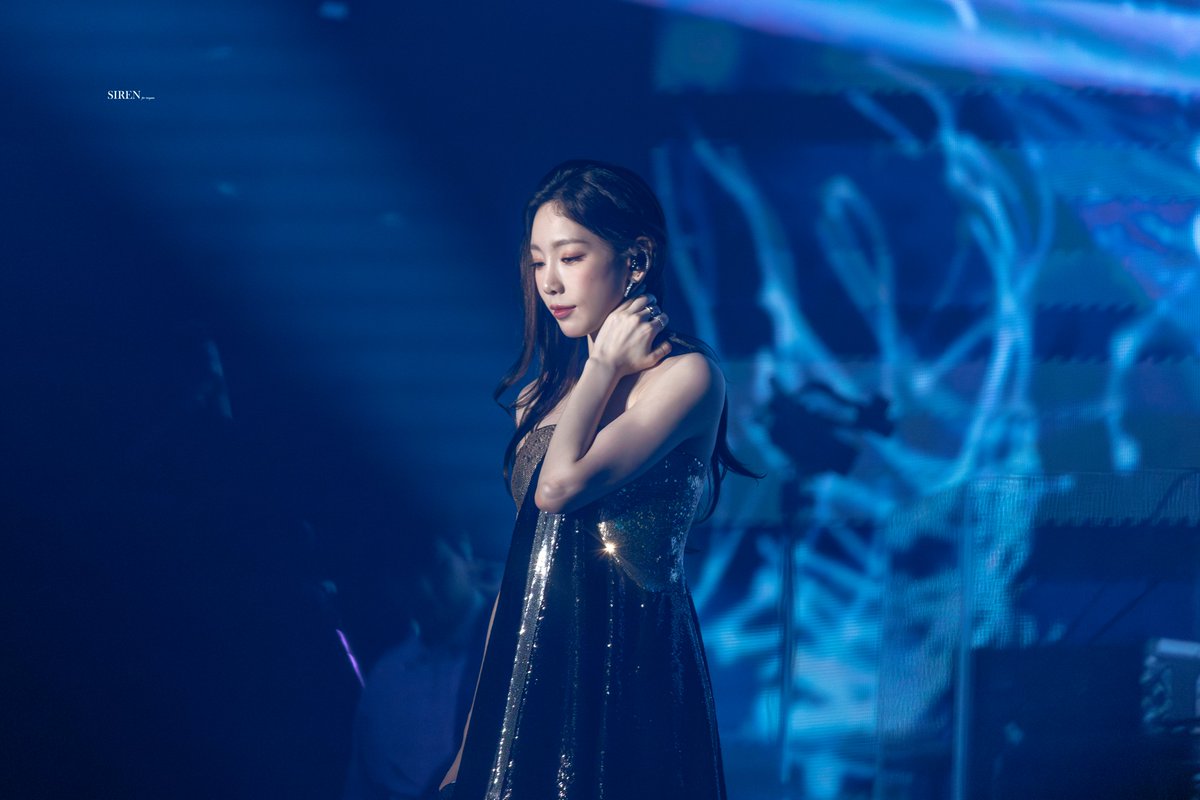 SIRENx39's tweet photo. 이 날의 태연이를 좋아한다
온몸으로 노래하는 태연이가 잊혀지질 않는다
#태연 #Taeyeon #TheODDOfLOVE_in_TAIPEI https://t.co/RzQqV25HgC