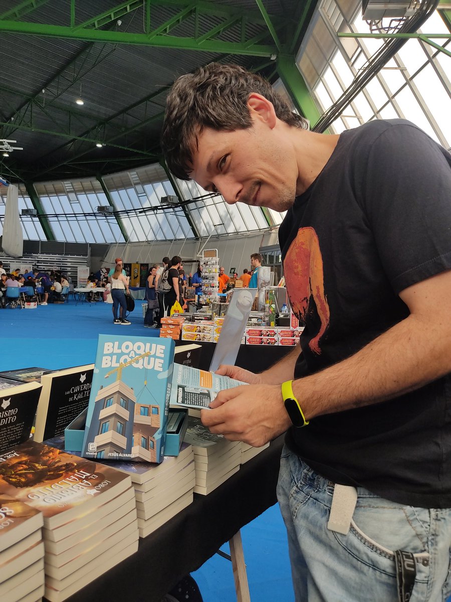 Aprovechando los ratillos libres de <a href="/J_Ludoergosum/">Ludo Ergo Sum</a> para ver el nuevo juego de <a href="/Ctrlaltcreative/">💚Jesus💚</a>. A ver si lo vemos por el lanzamientop pronto!