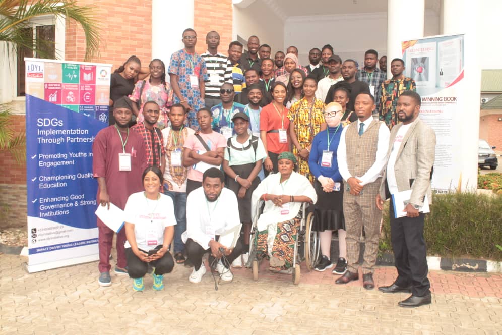 umaru_mane's tweet photo. capable of solving local problems in our community and the world at large.I also appreciate the support from the international visitors and the leadership program IVLP. , @IDYLNig, @Ovonicely, @USinNigeria, @StateIVLP, @IVLPNigeria#Activecitizensbootcamp https://t.co/A8IgEuy6l3