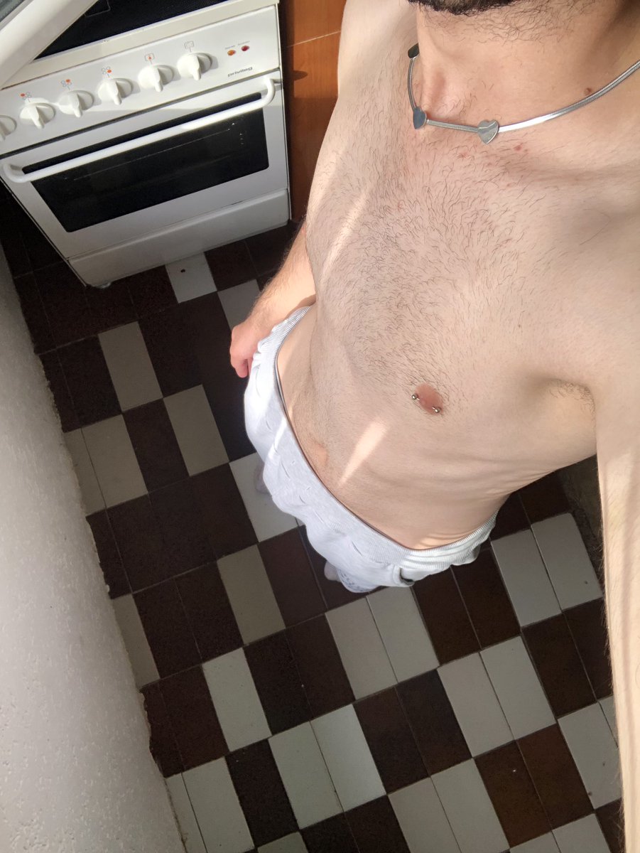 agoodboyindeed's tweet photo. Sunbathing😛

#gay #gaymen #bottom #verse #gayboy #twink #hole #horny #fuck #ass #hairy #hairygayman #hairytwink #albaniangay https://t.co/5mkLmDsZz3