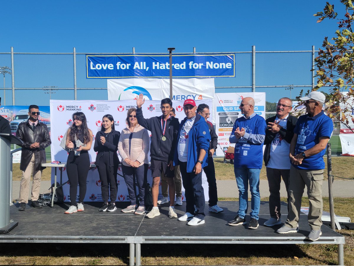 RunForVaughan's tweet image. Race Winners receiving their winning medal on the occasion of the 20th Annual 𝗥𝗨𝗡 𝗙𝗢𝗥 𝗩𝗔𝗨𝗚𝗛𝗔𝗡

Held in support of Cortellucci Vaughan Hospital.

#Mercy4Mankind #RunForVaughan #Vaughan