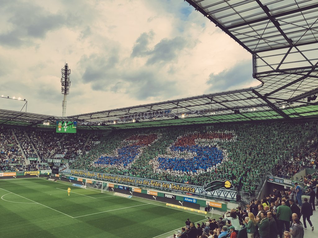 F6zK8PFXgAEmGiD?format=jpg&name=medium