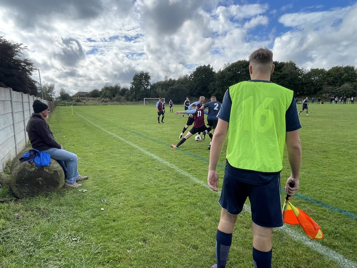 Kizzyetrance's tweet image. 📆 Sunday 24th September 13:58ko
⚽️ Match 7️⃣5️⃣ 2023/24
🏟️ Pinxton Tops Pitch
@PinxtonVillage 2
Eastwood CFC United 2
🏆 Alfreton and District Sunday League Division One
💷 🆓
#groundhopping #Kizzyscornerpics #Pinxton #SundayLeague #grassrootsfootball