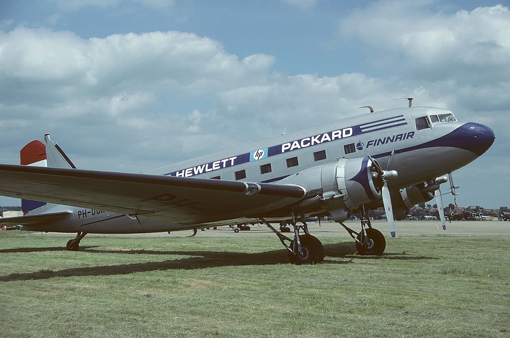 Op 25 september 1996 crasht de PH-DDA, een Douglas DC-3 van de Dutch Dakota Association, na een motorstoring voor de kust van Den Helder in de Waddenzee. Bij dit ongeval komen 33 mensen om het leven waaronder de 6-koppige bemanning. #brandweer
