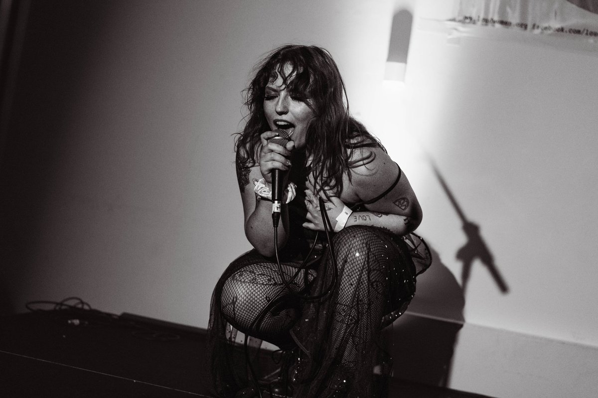 tashabloombaby's tweet photo. Am a rockstar fr https://t.co/w7L3STLMRd