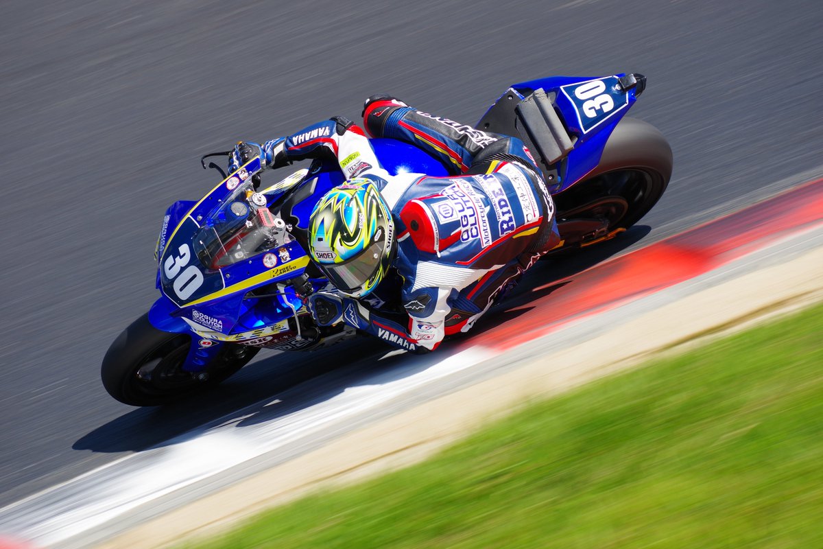 ista_2509's tweet photo. 寝る前に今日のお気に入りだけあげときます
選別は明日以降で…
#JRR #YAMAHA #RIDEIN #ヨシムラ https://t.co/XAA56uAF0l