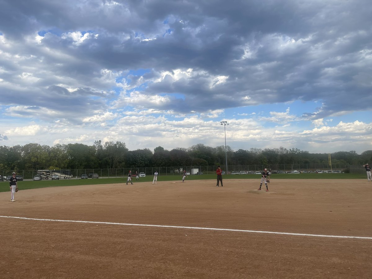 9uLegends's tweet photo. Got a little fall baseball fix in Des Moines yesterday. Started off a little rusty but played solid ball in the last 2 games!  Sad we don’t get to see them take the field till next spring.  But excited to get to work this off season! https://t.co/hhxAXwAFNC